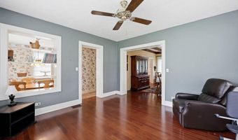 916 Audubon Pkwy, Audubon Park, KY 40213