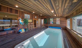 26 Ptarmigan View Dr, Cody, WY 82414