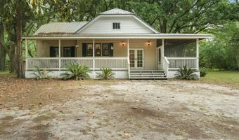 126 Mchenry Rd, Defuniak Springs, FL 32433