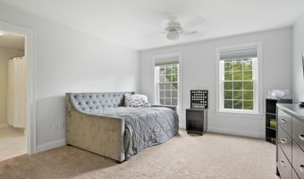 4 Chablis Ct, Bedford, NH 03110