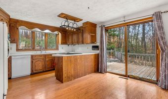 75 Olde Lantern Rd, Bedford, NH 03110