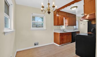 3601 CREST Dr, Annandale, VA 22003