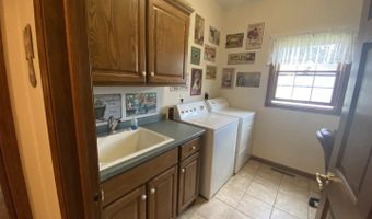 1430 SHERWOOD Ct, Wisconsin Rapids, WI 54494