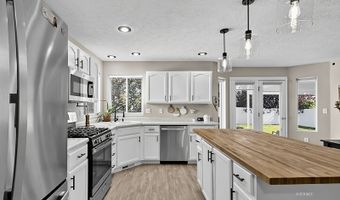 310 Oakridge Dr, Elko, NV 89801