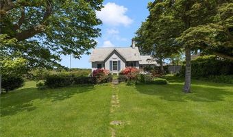 10 Casey Ct, Newport, RI 02840