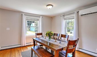 9 Norman St, Cumberland, RI 02864