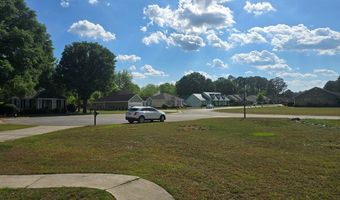 221 Fairway Cir, Americus, GA 31709