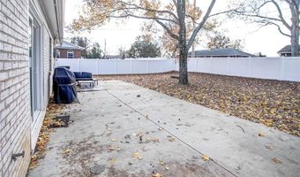 4404 Briarcliff Dr, Alton, IL 62002