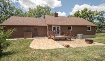 918 King St, Baldwin City, KS 66006