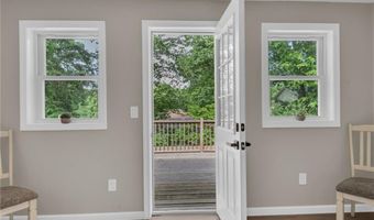 115 Hill Top Dr, Johnston, RI 02919