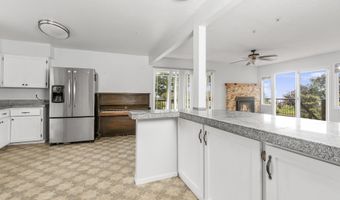 1214 Ransom Ave, Brookings, OR 97415
