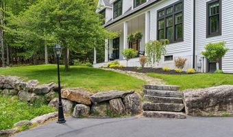 239 Hunter Way, Falmouth, ME 04105