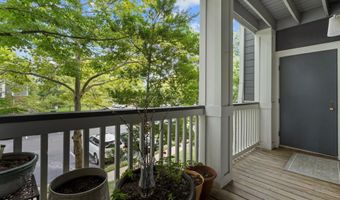 20322 BEECHWOOD Ter 202, Ashburn, VA 20147