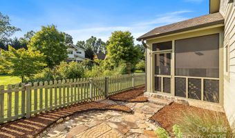 45 Verde Dr, Asheville, NC 28806