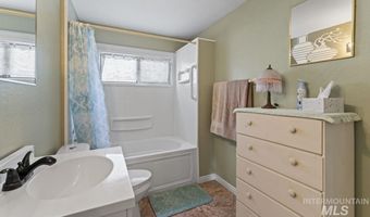 739 S Main St, Cascade, ID 83611