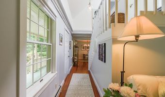 73 Head Of The Tide Rd, Belfast, ME 04915