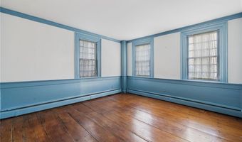 73 Thames St 1, Newport, RI 02840