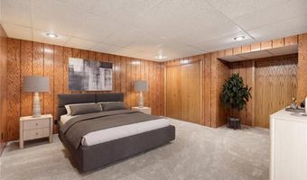 400 Oakland Pl NE 9, Austin, MN 55912