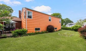 2 N Spruce St, East Providence, RI 02914