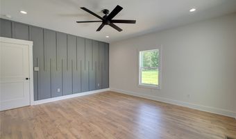 410 Edgewood Dr, Belton, SC 29627