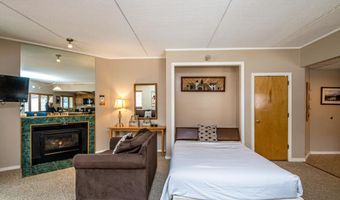 9 F River Run Dr, Bartlett, NH 03838