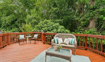 5914 LANGTON Dr, Alexandria, VA 22310