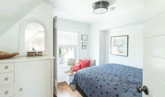 34 Island View Ave, Branford, CT 06405