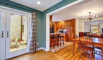 9 KNAPTON St, Barrington, RI 02806