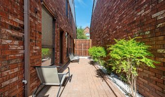 17060 Upper Bay Rd, Addison, TX 75001