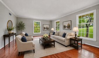 844 SUMMERSET Dr, Hockessin, DE 19707