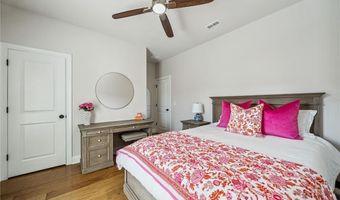 5172 Lower Creek St, Peachtree Corners, GA 30092