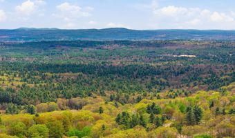 20 Pinnacle Ln, Bow, NH 03304