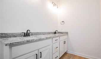 7 Consett Ln, Bella Vista, AR 72714