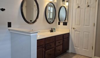 14 Hot Springs Ter, Barnegat, NJ 08005