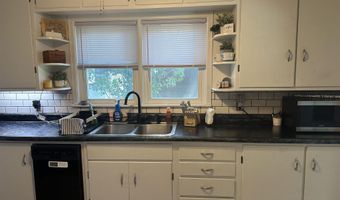 1115 Washington Ave E, Albia, IA 52531