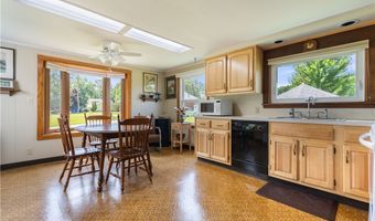 8463 Schubert Ave NE, Alliance, OH 44601