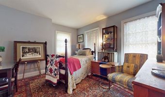 40 N Shore Rd, Absecon, NJ 08201