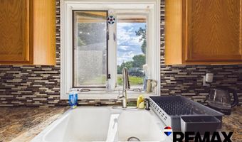 608 Cheyenne St, Basin, WY 82410