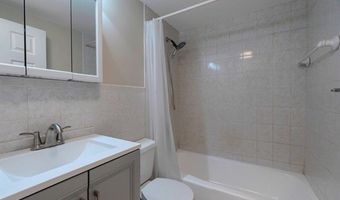 10 Longwood 5, Andover, MA 01810