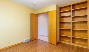 2010 Indiangrass Ct, Ames, IA 50014