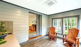 89 Skunk Hill Rd, Hopkinton, RI 02832