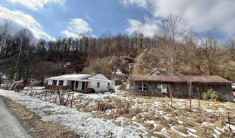 3938 Saint Clara Rd, Alum Bridge, WV 26321