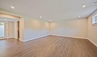 2100 PATRICK HENRY Dr, Arlington, VA 22205