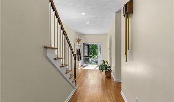 80 Howland Rd, East Greenwich, RI 02818