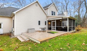 8550 Garbow Ct SE, Alto, MI 49302