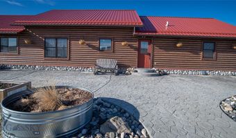 258 A Howie Rd, Big Timber, MT 59011