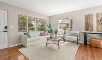 820 RUGBY St, Orlando, FL 32804