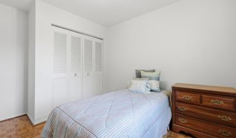 8350 GLASTONBURY Ct, Annandale, VA 22003