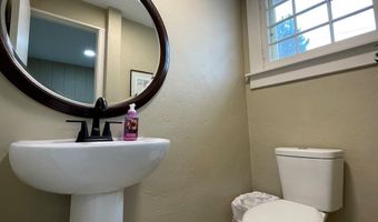 480 S Shilling Ave, Blackfoot, ID 83221