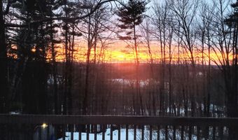 648 Beech Hill Rd, Auburn, ME 04210